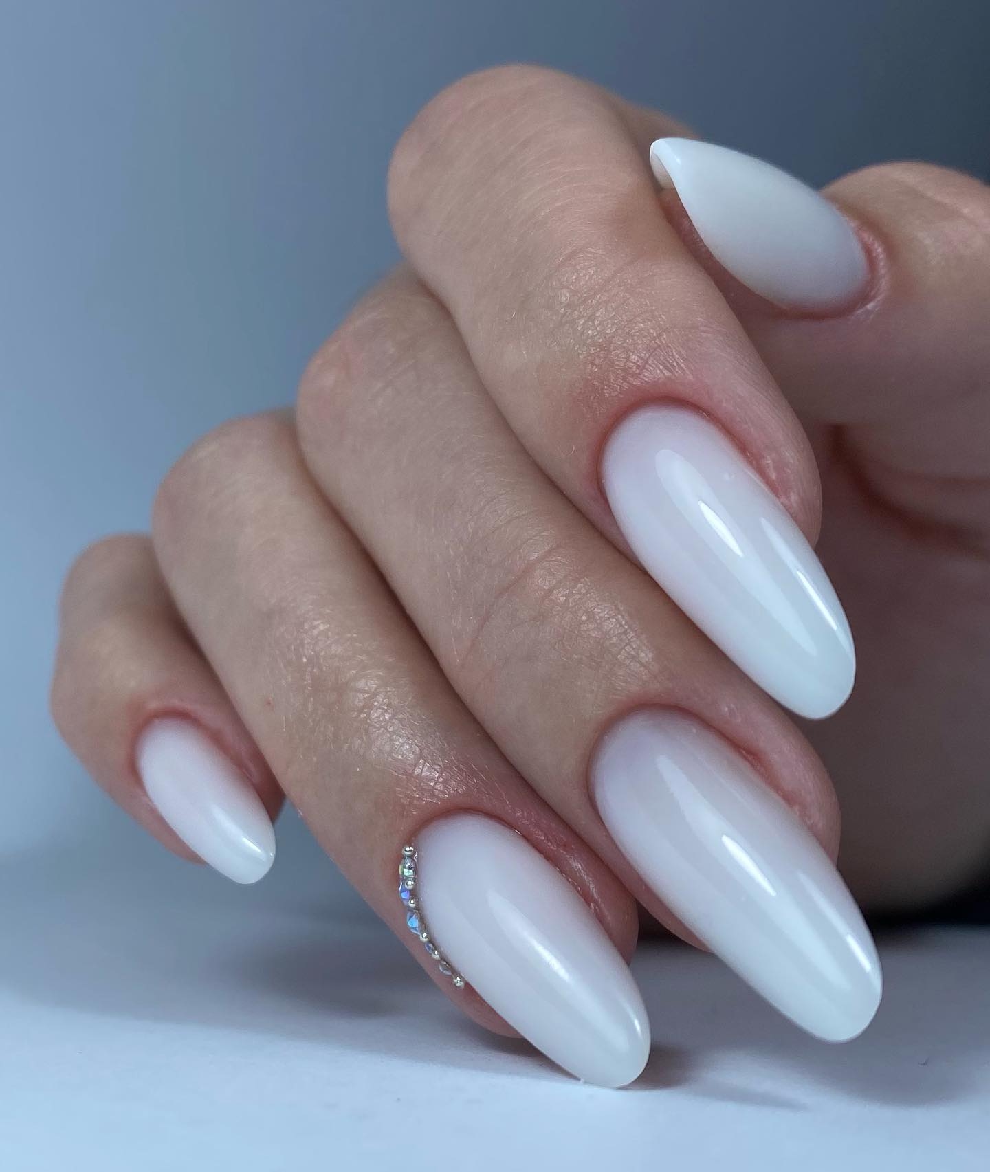 manichiura-easy filling milky white / Your Nail Shop
